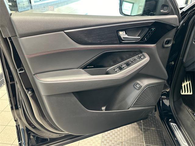 Photo of 2025 Majestic Black Acura MDX