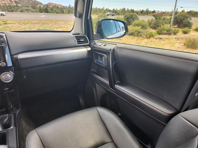 Photo of 2022 Silver Toyota 4Runner