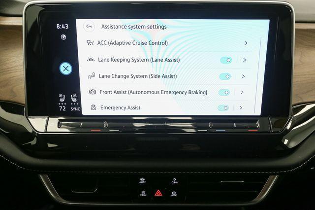 Photo of 2024 Deep Black Pearl Effect Volkswagen Atlas