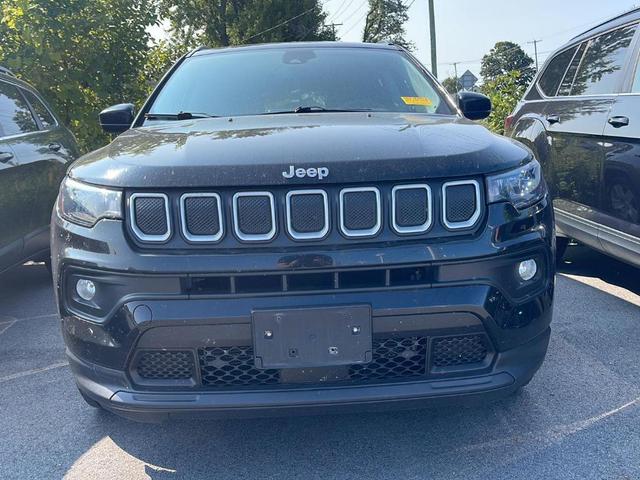 Photo of 2022 Diamond Black Jeep Compass