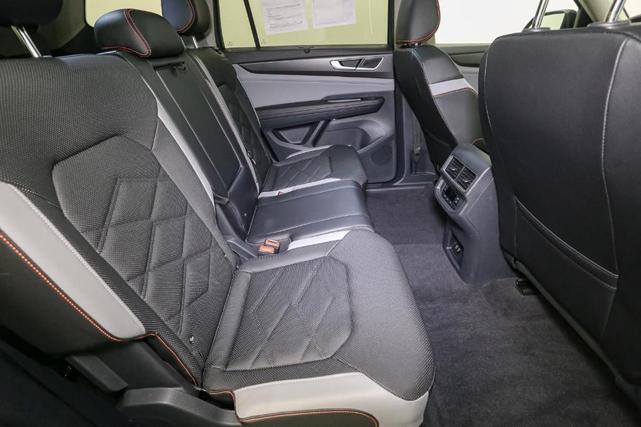 Photo of 2024 Avocado Green Volkswagen Atlas