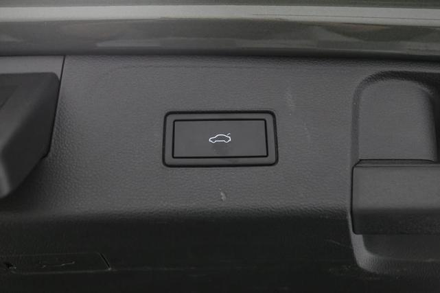 Photo of 2024 Avocado Green Volkswagen Atlas
