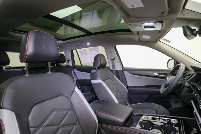 Photo of 2024 Avocado Green Volkswagen Atlas