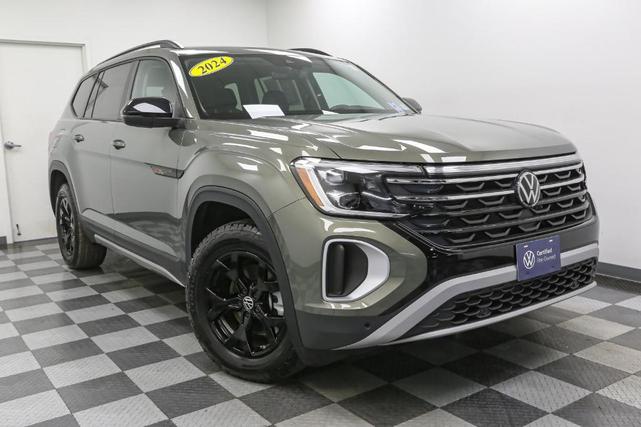 Photo of 2024 Avocado Green Volkswagen Atlas