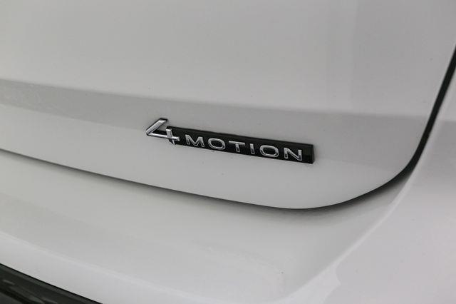 Photo of 2025 Pure White Volkswagen Taos
