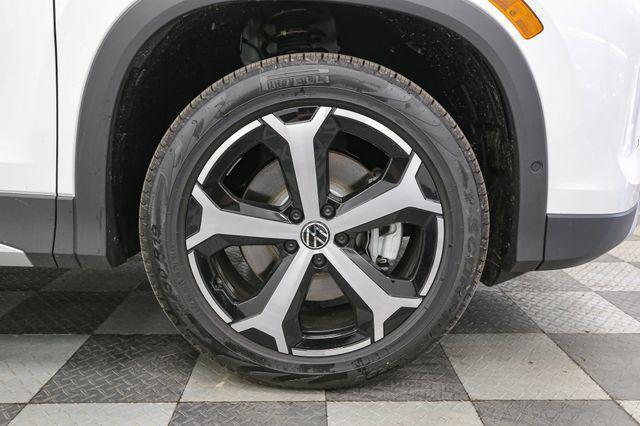 Photo of 2025 Pure White Volkswagen Tiguan