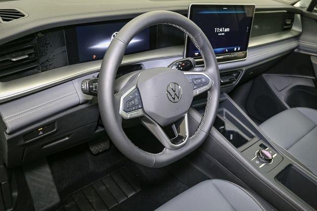 Photo of 2025 Pure White Volkswagen Tiguan