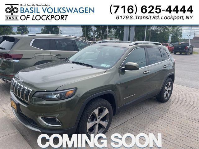 Photo of 2019 Olive Green Pearlcoat Jeep Cherokee