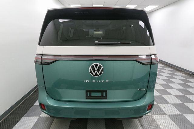 Photo of 2025 Mahi Green Metallic - Candy White Volkswagen ID. Buzz
