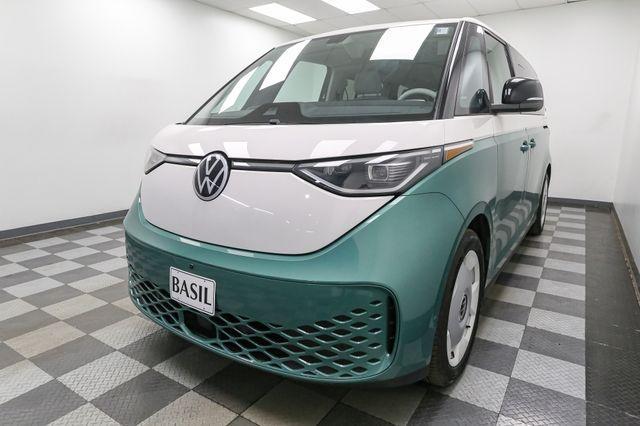 Photo of 2025 Mahi Green Metallic - Candy White Volkswagen ID. Buzz