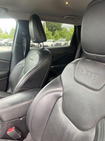 Photo of 2020 Sting Gray Clearcoat Jeep Cherokee