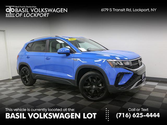 Photo of 2023 Cornflower Blue Volkswagen Taos