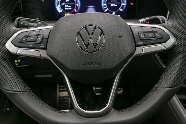 Photo of 2025 Opal White Pearl Effect Volkswagen Tiguan