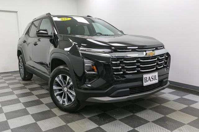 Photo of 2025 Mosaic Black Metallic Chevrolet Equinox