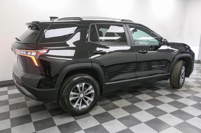 Photo of 2025 Mosaic Black Metallic Chevrolet Equinox