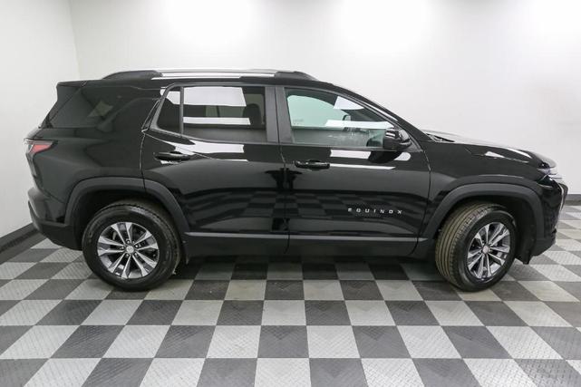 Photo of 2025 Mosaic Black Metallic Chevrolet Equinox