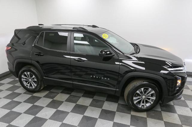 Photo of 2025 Mosaic Black Metallic Chevrolet Equinox