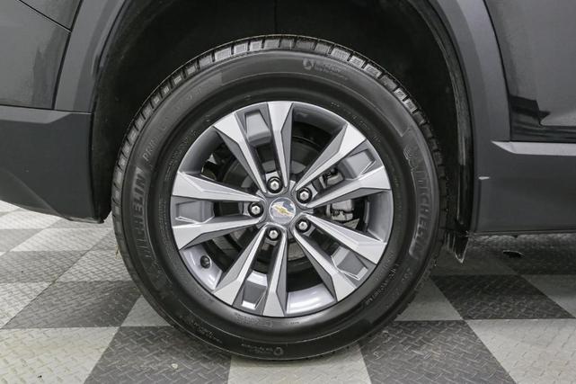 Photo of 2025 Mosaic Black Metallic Chevrolet Equinox
