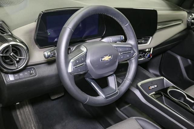 Photo of 2025 Mosaic Black Metallic Chevrolet Equinox