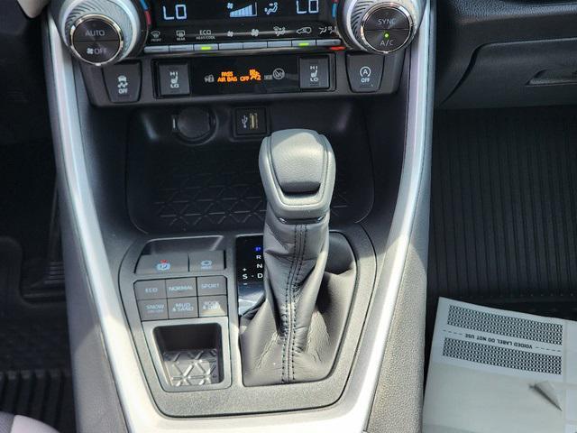 Photo of 2025 Ice Toyota RAV4