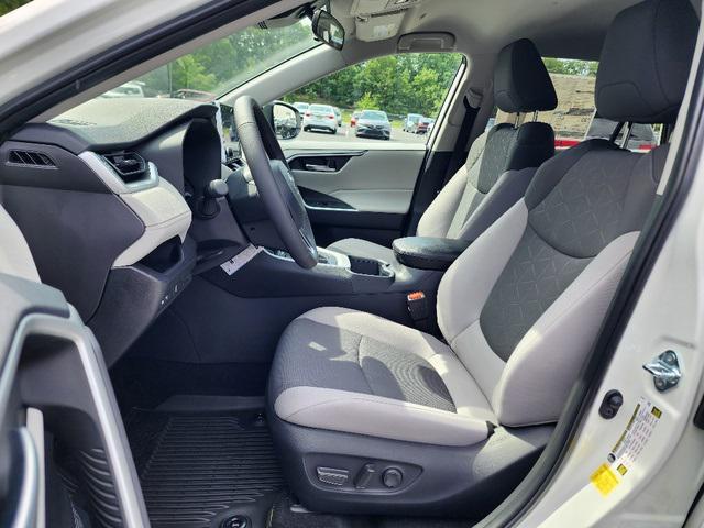 Photo of 2025 Ice Toyota RAV4