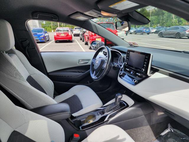 Photo of 2019 Midnight Black Metallic Toyota Corolla Hatchback