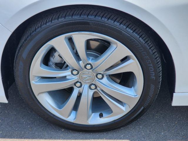 Photo of 2022 Platinum White Pearl Acura TLX