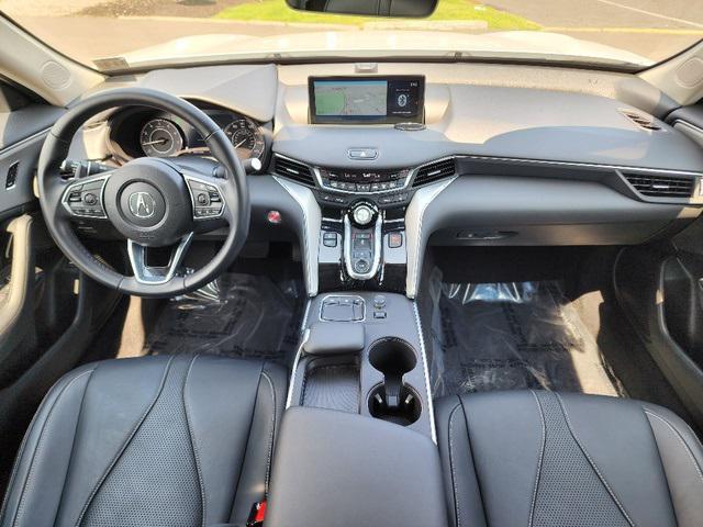 Photo of 2022 Platinum White Pearl Acura TLX