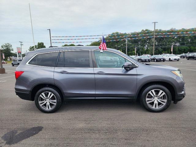 Photo of 2016 Modern Steel Metallic Honda Pilot