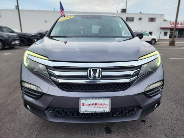 Photo of 2016 Modern Steel Metallic Honda Pilot