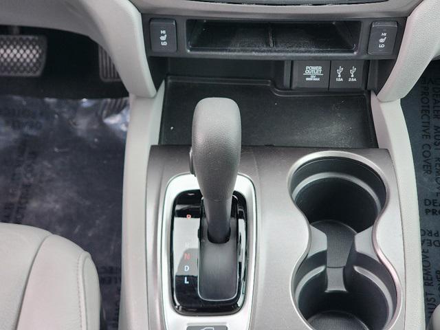 Photo of 2016 Modern Steel Metallic Honda Pilot