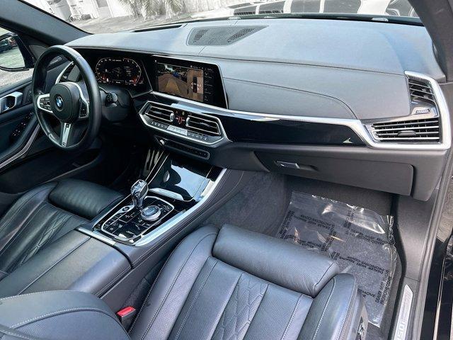 Photo of 2023 Black Sapphire Metallic BMW X5