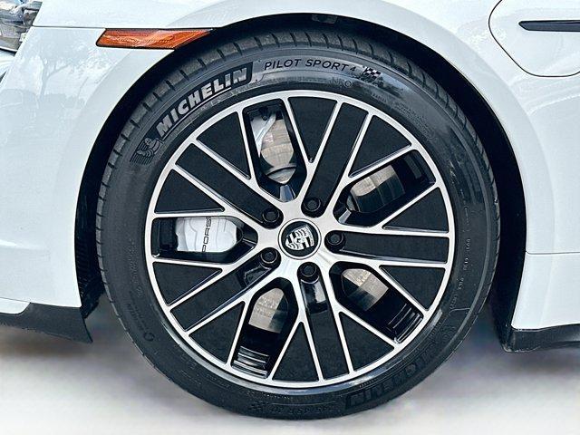 Photo of 2020 White Porsche Taycan