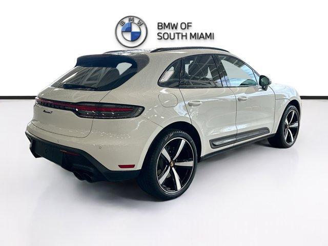 Photo of 2023 White Porsche Macan