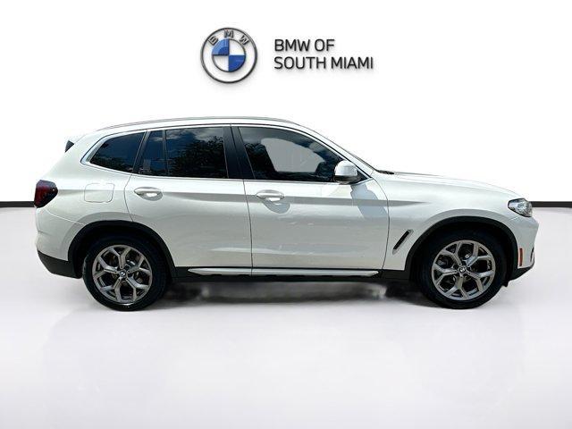 Photo of 2022 Mineral White Metallic BMW X3