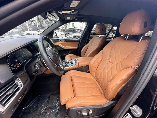 Photo of 2023 Black Sapphire Metallic BMW X5
