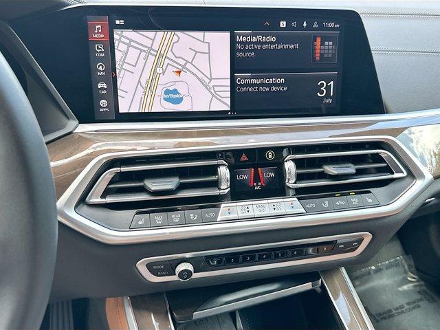 Photo of 2023 Black Sapphire Metallic BMW X5