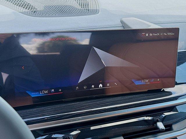 Photo of 2026 Tanzanite Blue II Metallic BMW X7