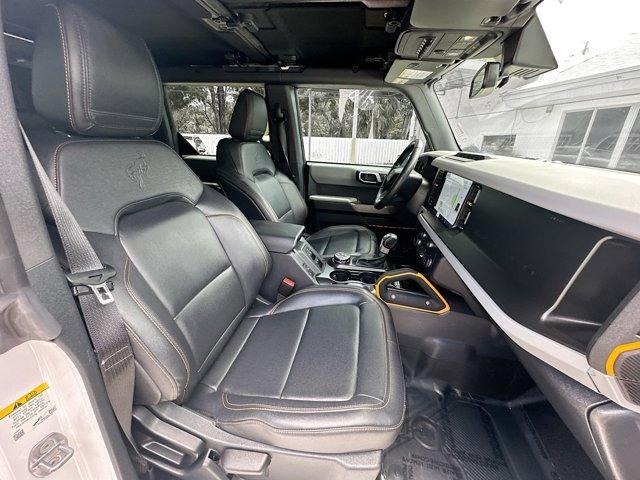 Photo of 2022 Oxford White Ford Bronco