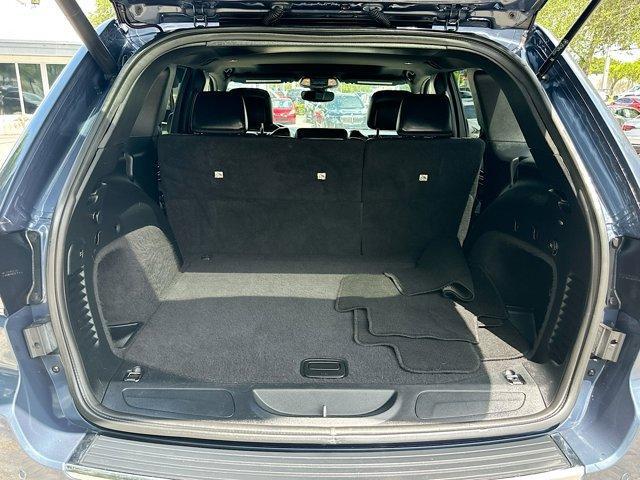 Photo of 2020 Slate Blue Pearlcoat Jeep Grand Cherokee