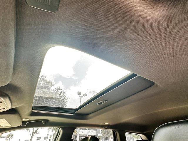 Photo of 2020 Slate Blue Pearlcoat Jeep Grand Cherokee