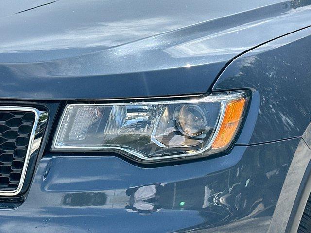 Photo of 2020 Slate Blue Pearlcoat Jeep Grand Cherokee