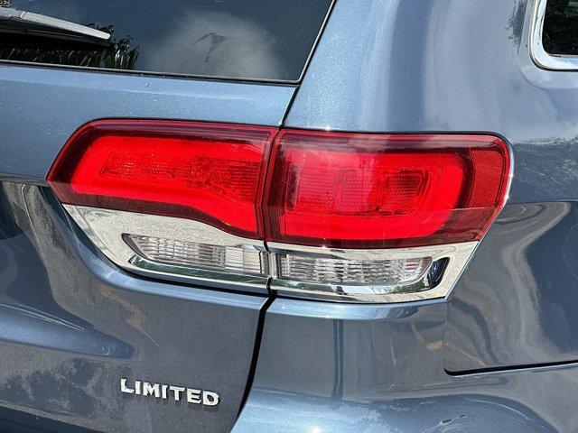 Photo of 2020 Slate Blue Pearlcoat Jeep Grand Cherokee