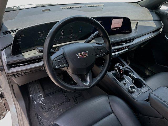 Photo of 2024 Silver Metallic Cadillac XT4