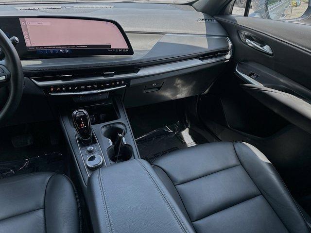 Photo of 2024 Silver Metallic Cadillac XT4