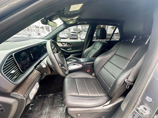 Photo of 2021 Black Mercedes-Benz GLE 350