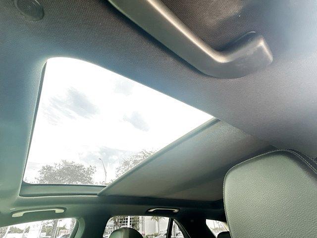 Photo of 2021 Black Mercedes-Benz GLE 350