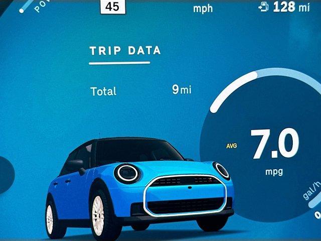 Photo of 2025 Blue Metallic MINI Hardtop