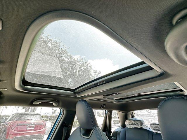 Photo of 2025 Blue Metallic MINI Hardtop