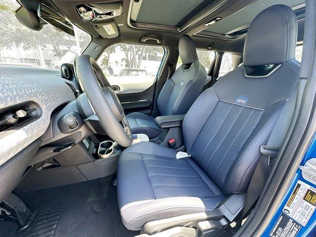 Photo of 2025 Blue Metallic MINI Hardtop